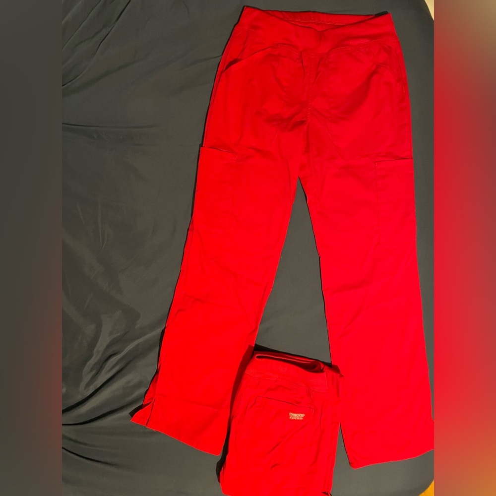 2 NWOT Cherokee Women's 6-Pocket Rib Waistband Pull-On Cargo Scrub Pants Red